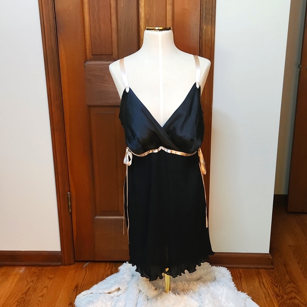 Avenue Body black babydoll